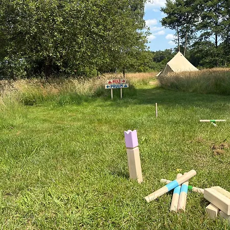 Boutique Tent Bij Laaken Op Unieke Plek In Het Met Luxe Bed אוהל מפואר פורדן
