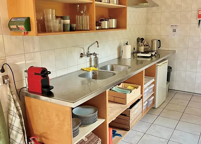 Boutique Tent Bij Laaken Op Unieke Plek In Het Met Luxe Bed Οργανωμένο κάμπινγκ