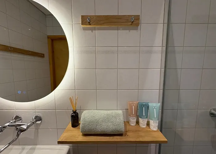 Οργανωμένο κάμπινγκ Boutique Tent Bij Laaken Op Unieke Plek In Het Met Luxe Bed