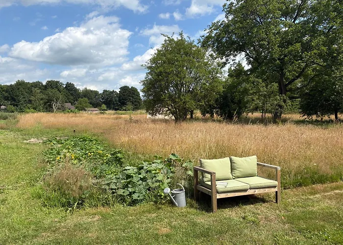 Boutique Tent Bij Laaken Op Unieke Plek In Het Met Luxe Bed
